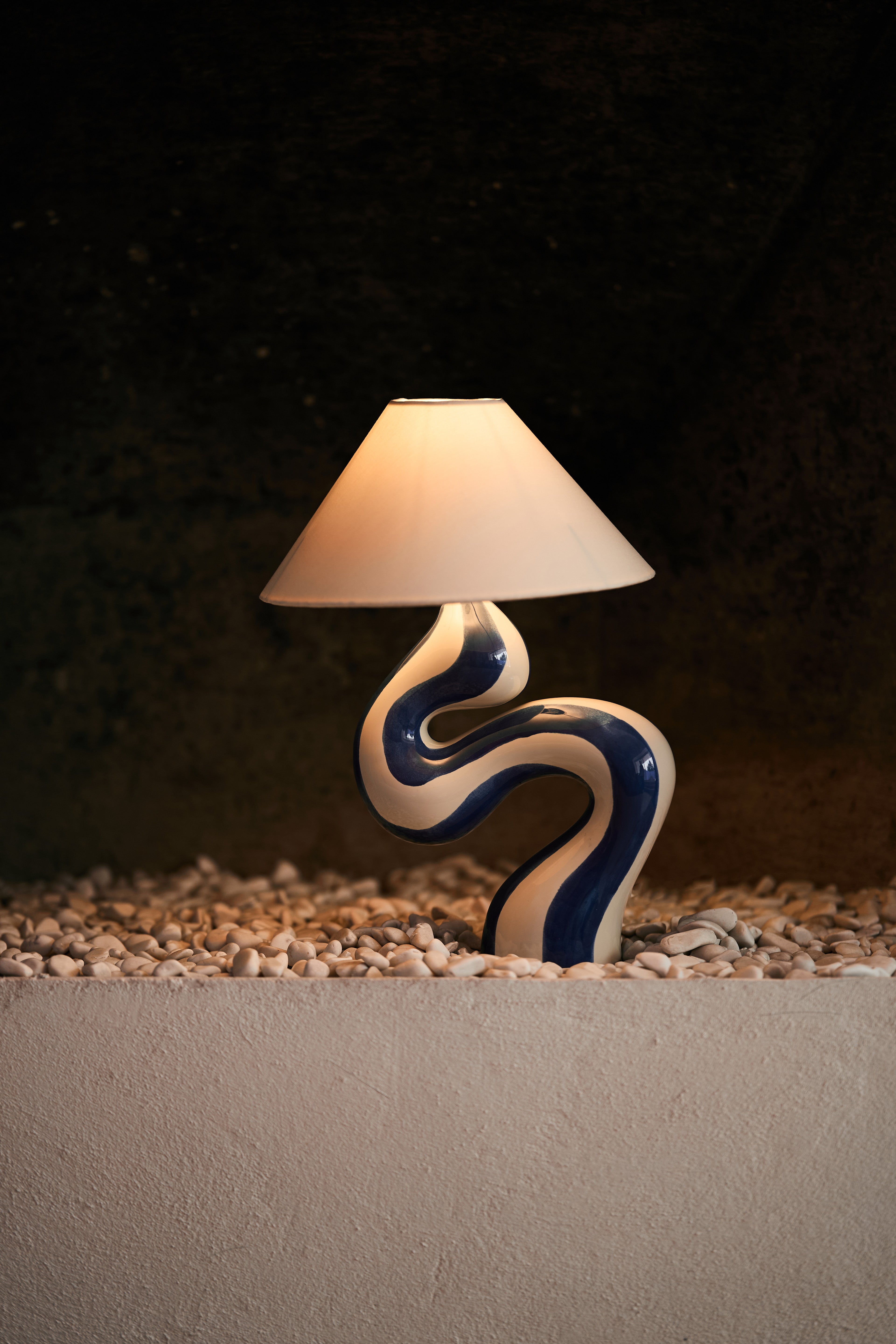 Milk Lamp Sombrero Chino